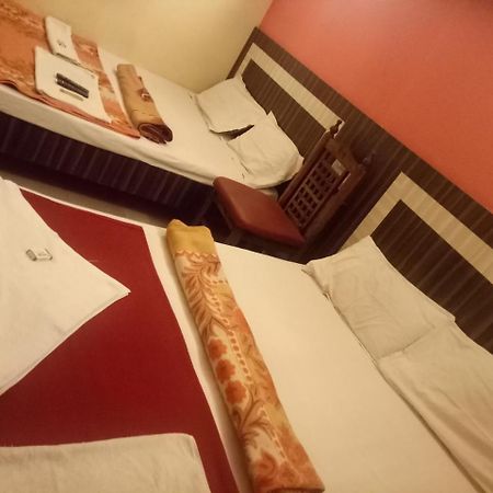 Hotel Sangeeth Lodging مَسّور المظهر الخارجي الصورة