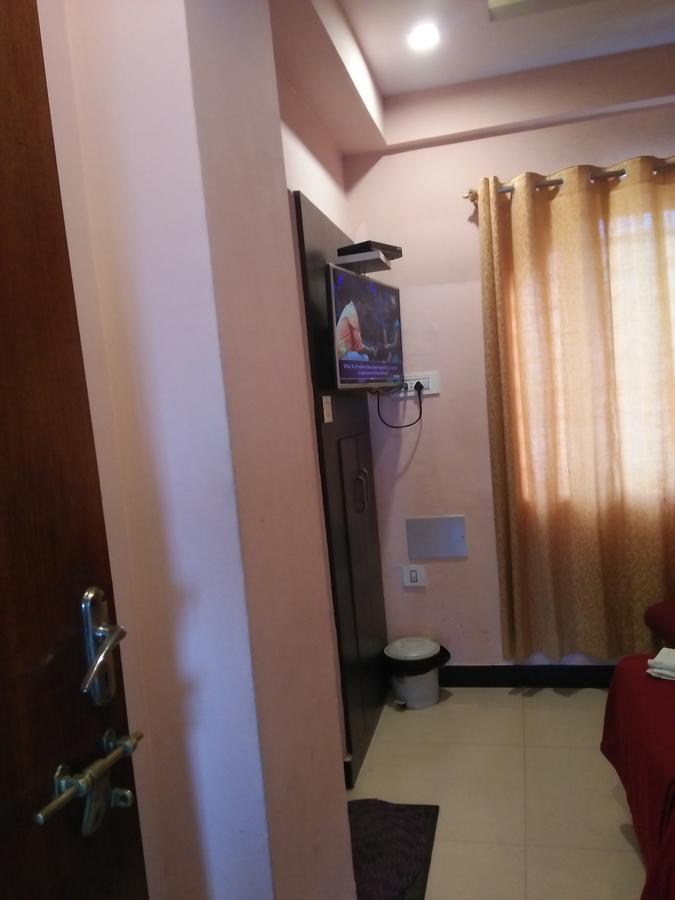 Hotel Sangeeth Lodging مَسّور المظهر الخارجي الصورة