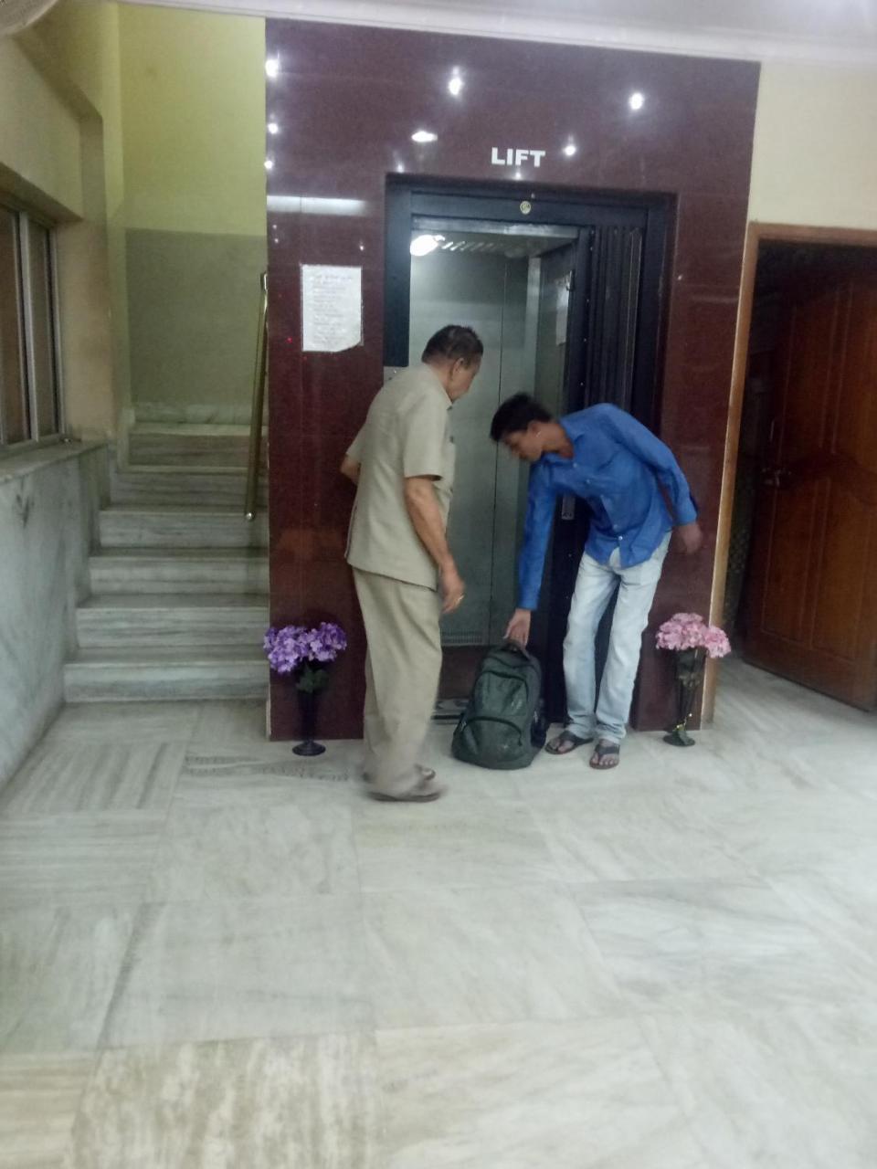 Hotel Sangeeth Lodging مَسّور المظهر الخارجي الصورة